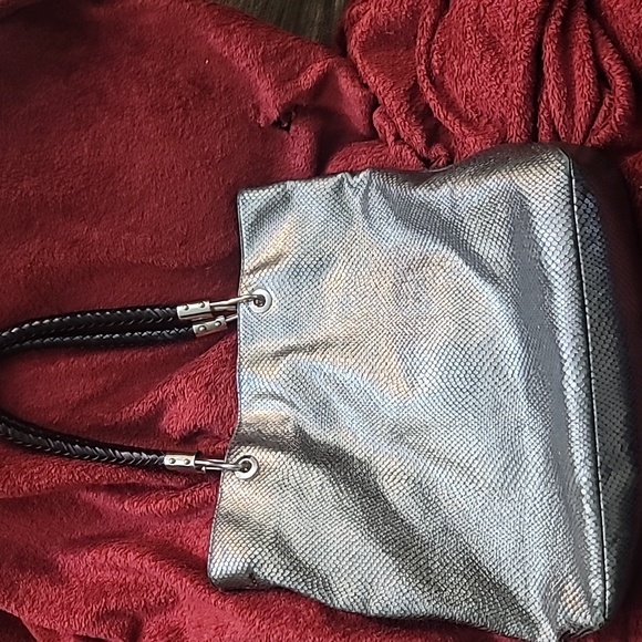 Michael Kors Skorpios Bag - Picture 2 of 11